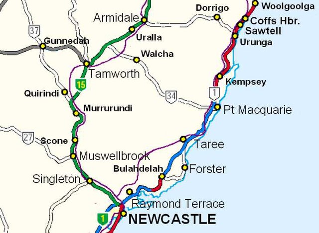 Through Armidale, Tamworth, Maitland and Hexham where it joins the Pacific Highway