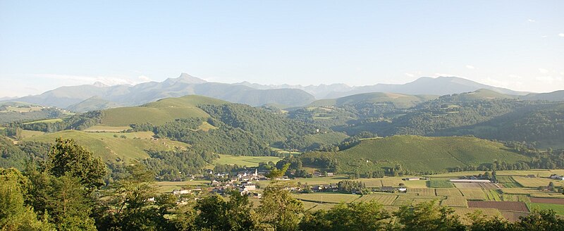 File:Panorama Baronnie des Angles.jpg