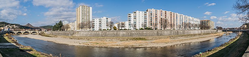 File:Panoramic view of Ales 03.jpg