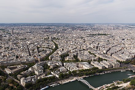Vue du nord-ouest de Paris, depuis le troisième étage de la tour Eiffel.