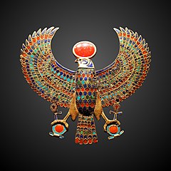 Pectoral d'Horus au disque solaire-GEM 39169