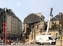 Aftermath of the 2023 gas explosion in the Paris American Academy Paris American Academy explosion 21 juin 2023 cropped.jpg