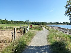 Path at Lunderston Bay (geograph 5878451).jpg