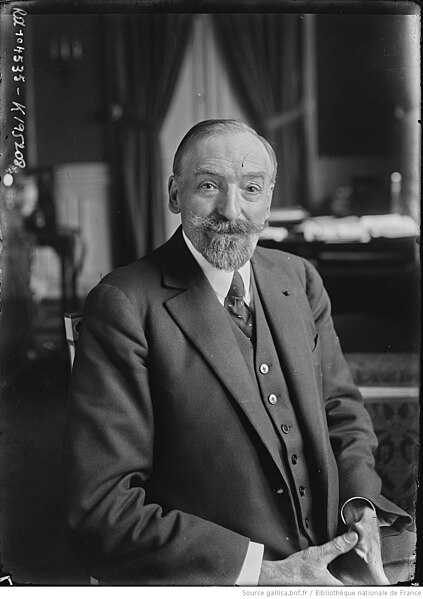 File:Photographie de Benoît Alfred Morain.jpg