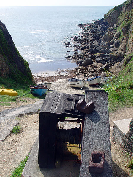 File:Porthgwarra Slipway.jpg