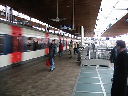 Cómo llegar a Gare de la Plaine Stade de France en transporte público - Sobre el lugar