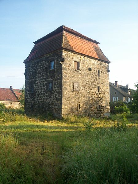 File:Rakowice Wielkie1.jpg