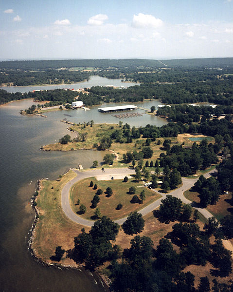 File:Robert S Kerr Reservoir aerial view 1.jpg