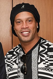 <span class="mw-page-title-main">Ronaldinho</span> Brazilian association footballer (born 1980)