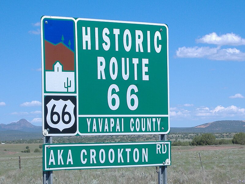 File:Route 66 road signal.JPG