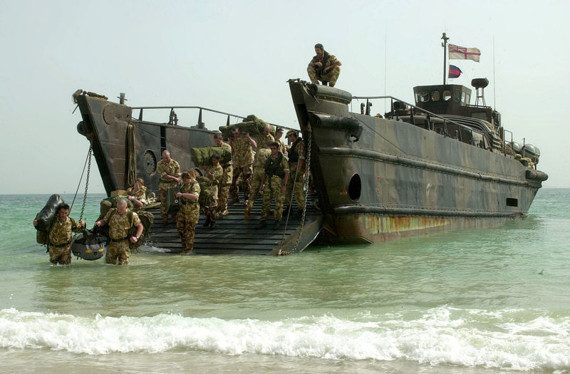 File:Royal Marines, landing craft utility, 26Feb2003.jpg