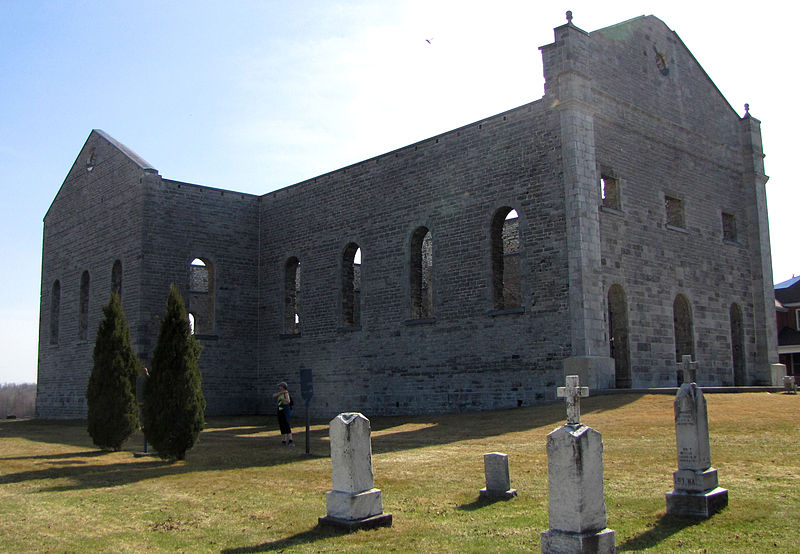 File:Ruins of St. Raphael's Church, South Glengarry, Ontario.jpg