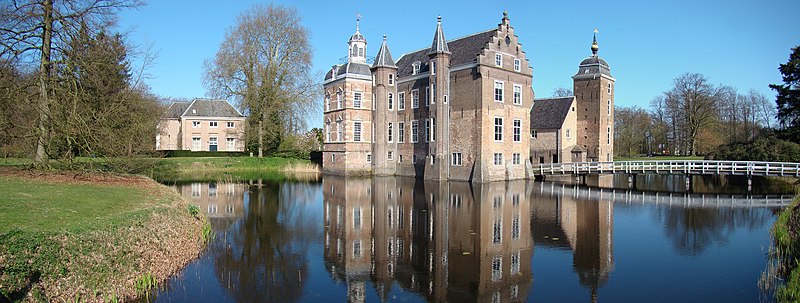 File:Ruurlo, kasteel - panoramio.jpg