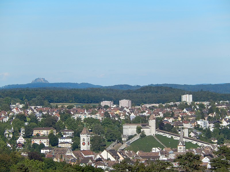 File:SICHT VOM GALGENBUCK HER AUF SCHAFFHAUSEN,UND VULKAN 3.9.2013 - panoramio (1).jpg