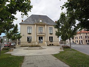 Saint-Sauvant (Vienne) mairie.JPG