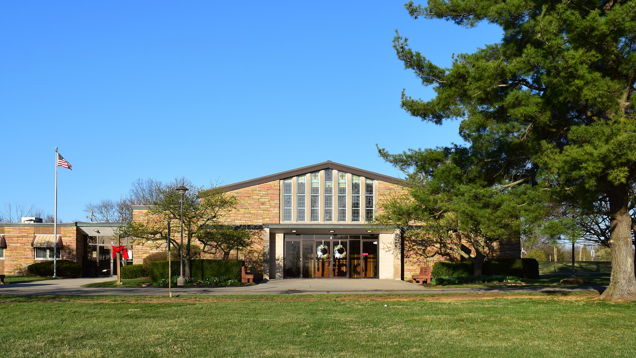 lancaster ohio churches