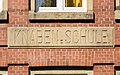 Deutsch: Schild am Jungen-Teil der Schule Lutterothstraße 34-36 in Hamburg-Eimsbüttel.