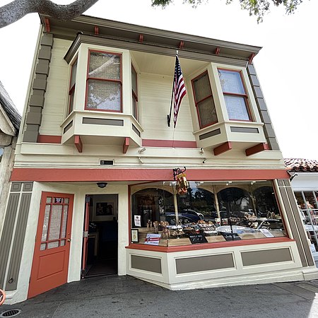 Schweinger Building (Carmel Bakery)