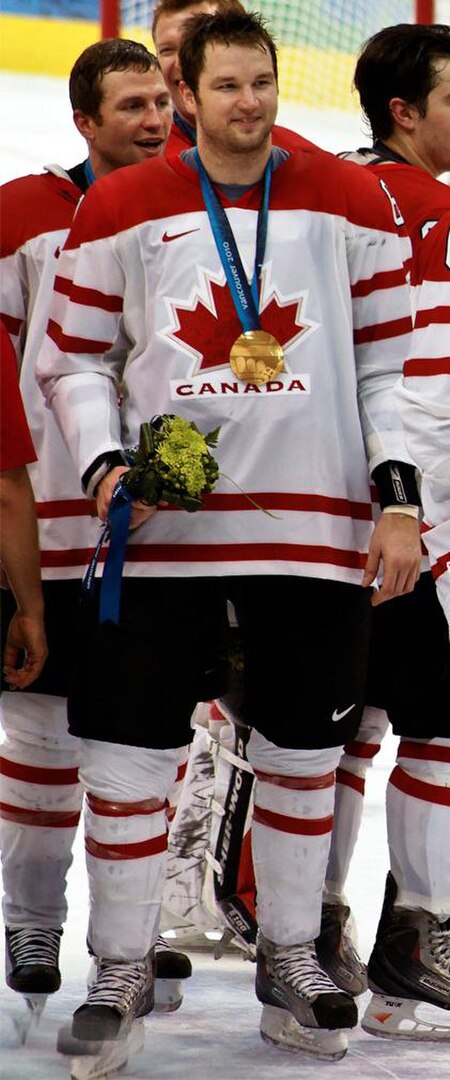 Rick Nash with a gold medal during the 2010 Winter Olympics.