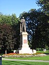 Sir John Macdonald patung (Kingston, Ontario) (2).jpg