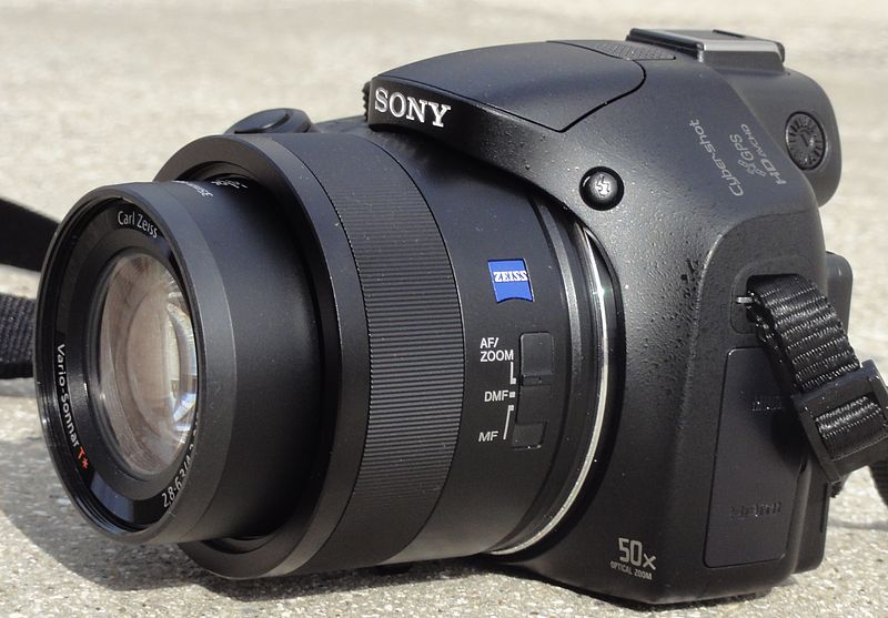 File:Sony Cyber-shot DSC-HX400V (D).JPG