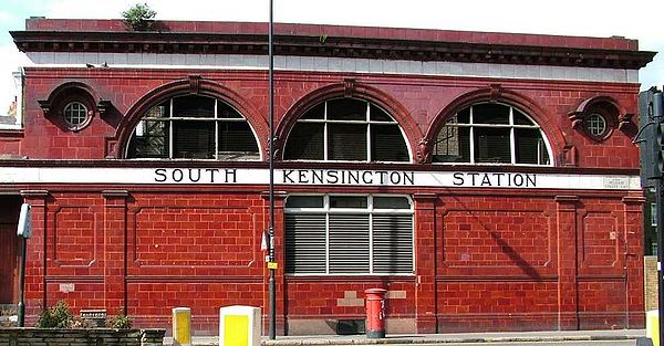 Former Piccadilly line South Kensington station building