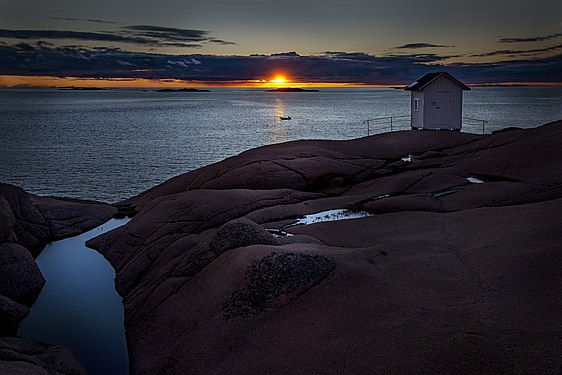 The old lighthouse at Stångehuvud. Photograph: P-A Nolfelt (CC BY-SA 4.0)