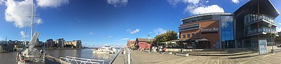 Thumbnail for File:Tønsbergs Blad mediehus (TB) Tønsberg havn Norway 2015-09-25 cropped distorted panorama 01.jpg