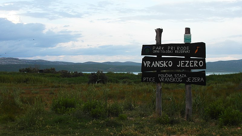 File:TU ZAČÍNA PRÍRODNÝ PARK - HERE BEGIN THE NATURE PARK - panoramio.jpg