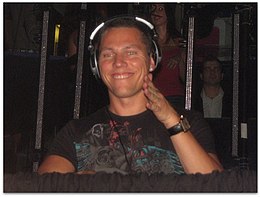 Tiësto: Levensloop, Ontwikkeling, Muzikale stijl