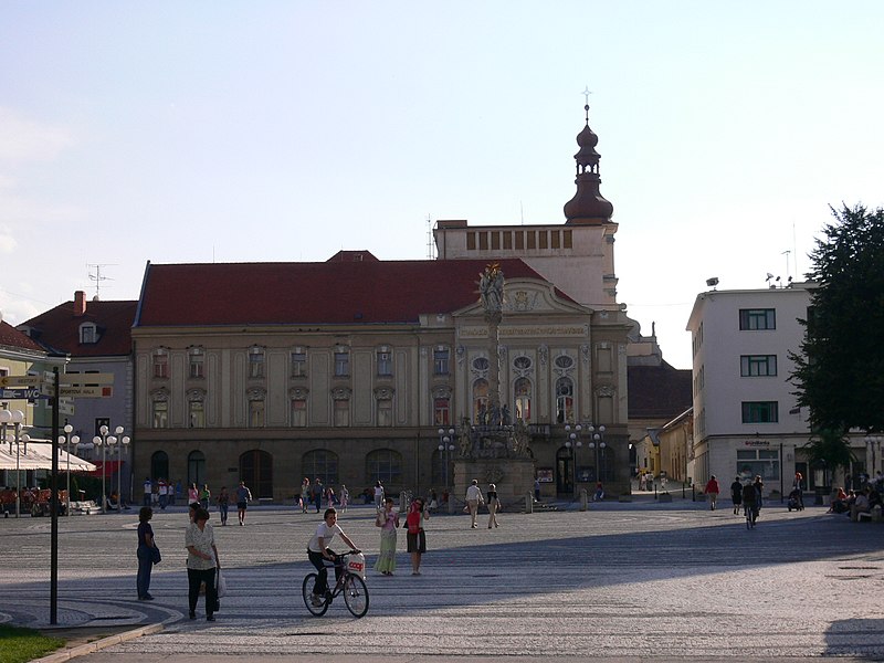 صورة:Trnava-sfinx.jpg