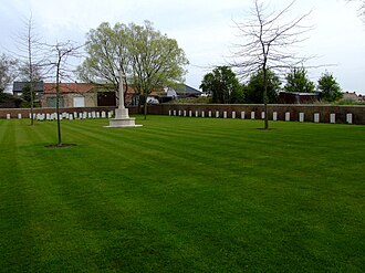 The cemetery's Cross of Sacrifice Tuileries British 2460957209 war cross.jpg