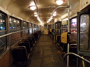 W tramwaju typu 13N Di einer Straßenbahn des Typs 13N (2).jpg