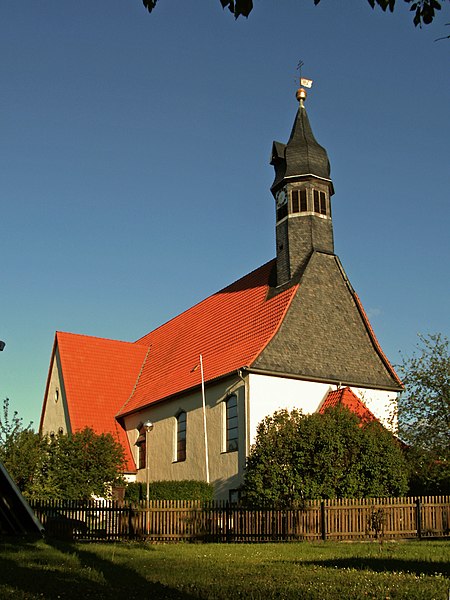 File:Wiedelah Kirche kath.jpg