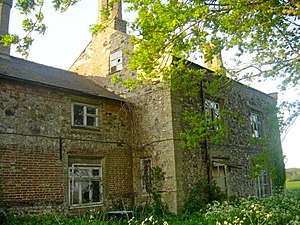 Winnold House, the south facade, as seen from the south-western driveway Winnold House, 8 May 2008.jpg