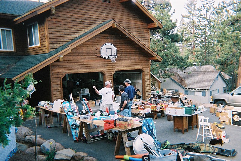 File:Yard Sale Northern CA 2005.JPG