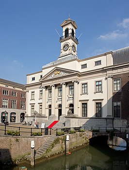 Opnamelocatie: Stadhuisplein in Dordrecht