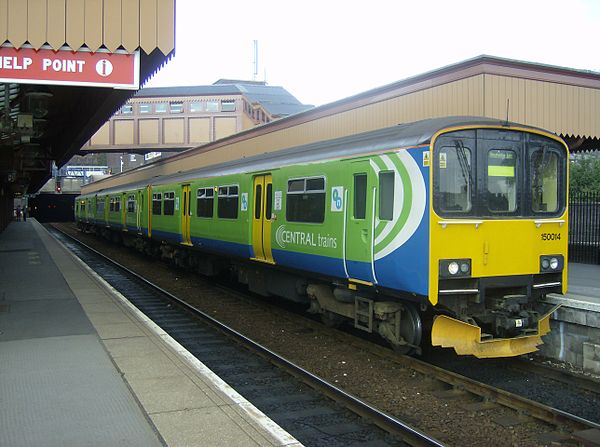 Class 150 in the later Centro livery at Brmingham Moor Street in September 2007