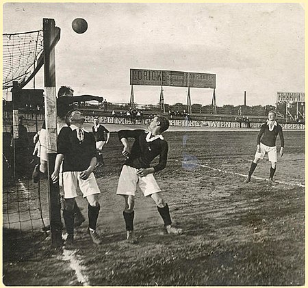 1910 09 25 Hannover 96 Holstein Kiel Krebel, Toni Denecke, E. Staacke, G.Schrader, W.Bühring, Radrennbahn am Pferdeturm, HAZ, Historisches Museum