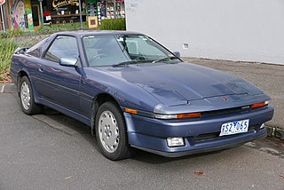 1986 Toyota Supra (MA70) liftback (2015-07-14) 01