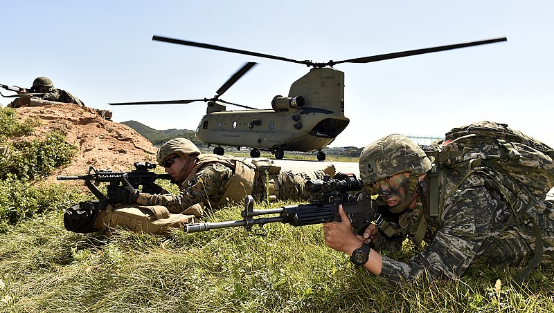 File:2015.9.19.해병대2사단-한미 해병 합동훈련 - 16th Sep. 2015. ROK 2nd Marine Division - ROKMC & USMC joint trainning (22029204601).jpg