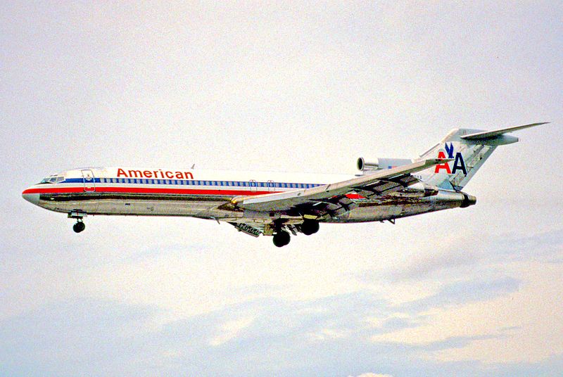 File:8ho - American Airlines Boeing 727-223; N898AA@MIA;24.01.1998 (4752015679).jpg