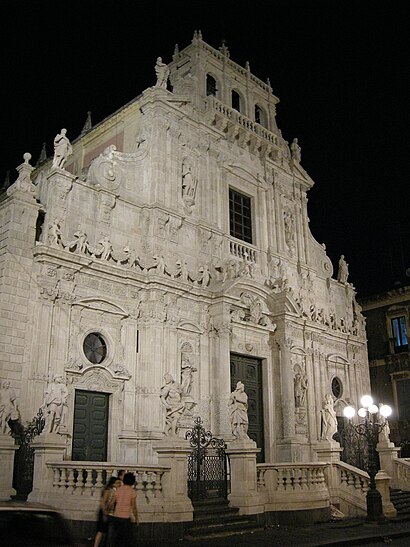 Come arrivare a Basilica Collegiata Di San Sebastiano con i mezzi pubblici - Informazioni sul luogo