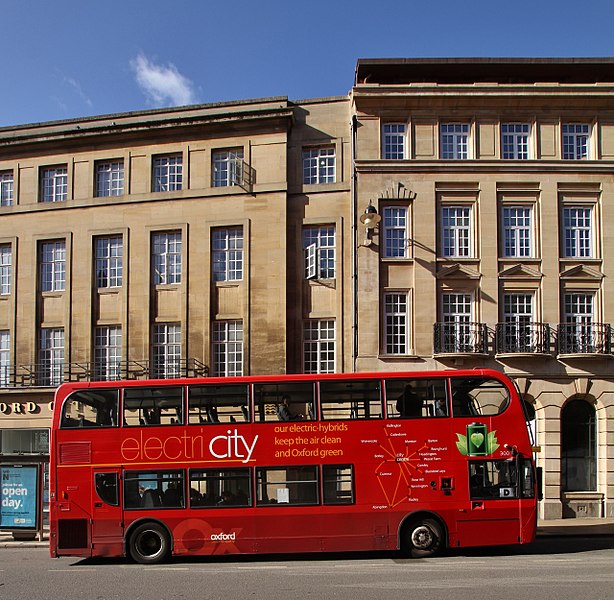 File:AlexanderDennis Trident2 Enviro400H R12 OXF.jpg