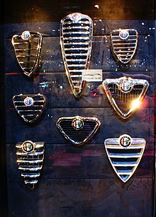 im Uhrzeigersinn Alfa Romeo 6C 2500 (1949), Alfetta, 156, 159, 164, 147, Alfetta GT und Giulia Sprint GT