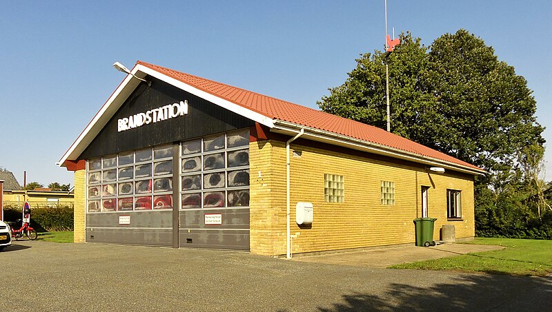 File:Arnum Brandstation.jpg