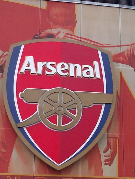 File:Arsenal logo, Emirates Stadium N7 - geograph.org.uk - 2516224.jpg