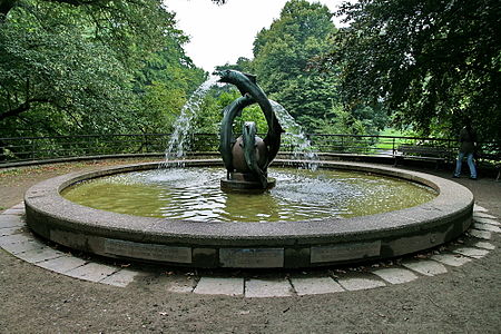 Arthur Menge Brunnen IMG 2934