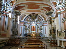 Interno della chiesa di Santa Chiara