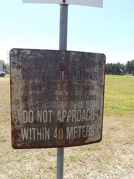 File:BOM sign - panoramio.jpg